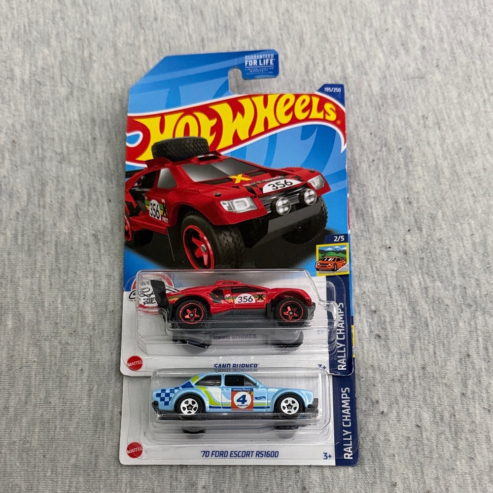Hot Wheels Red Sand Rider Rally Car - Hot Wheels